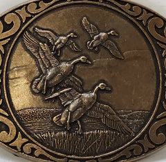 Vintage Brass Tone Flying Ducks Pond Oval Belt Buckle - Used